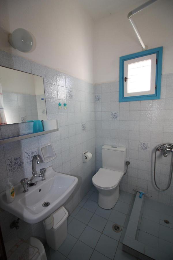Meltemi Studios And Apartments Logaras Extérieur photo